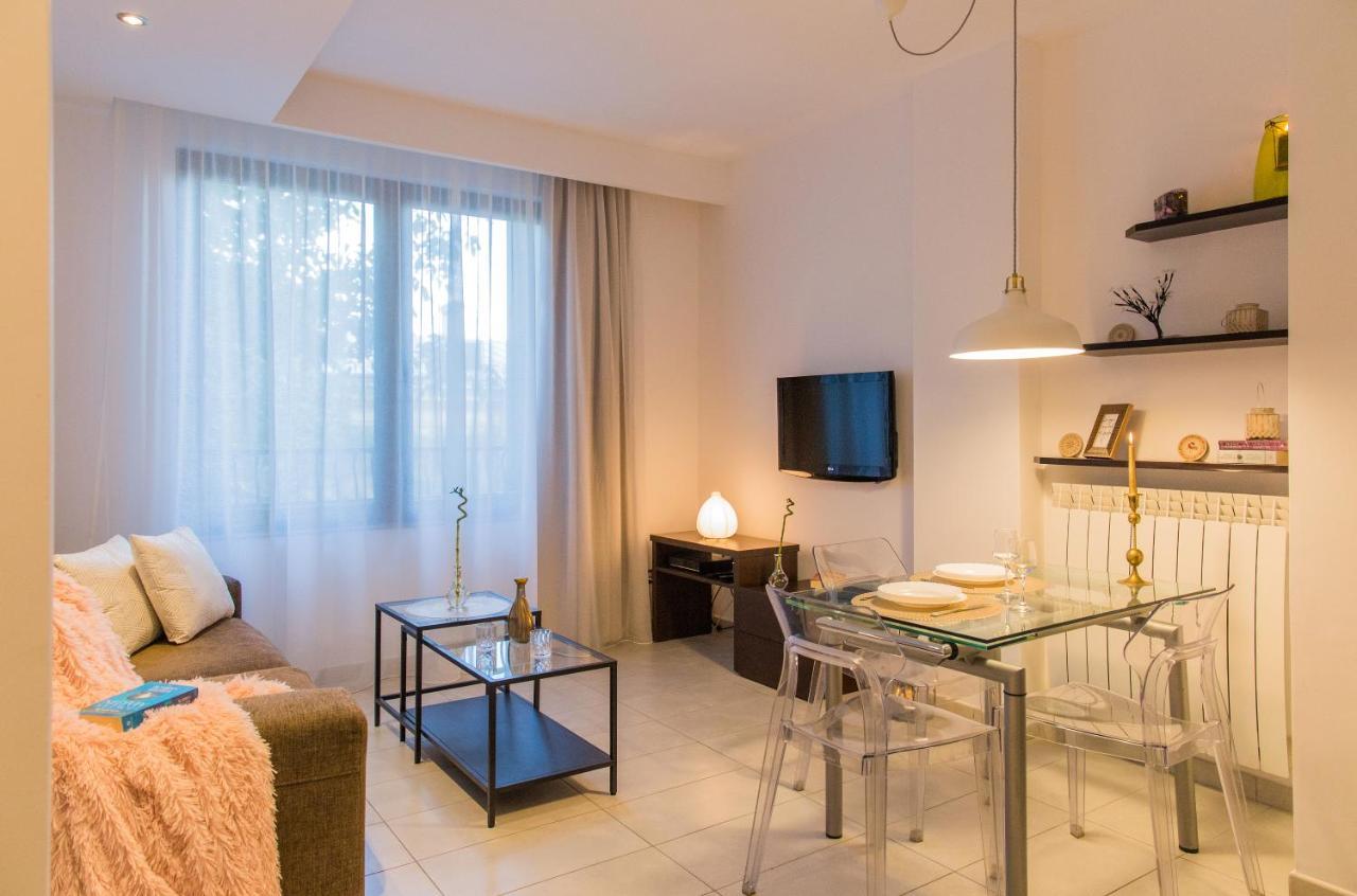 One Love Metropolitan Apartment Бухарест Екстер'єр фото